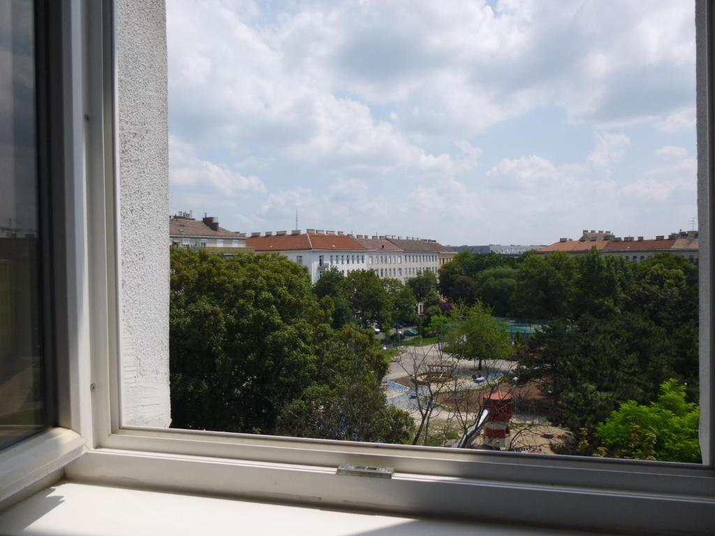 Standard One-Bedroom Apartment,273477685:JPEG