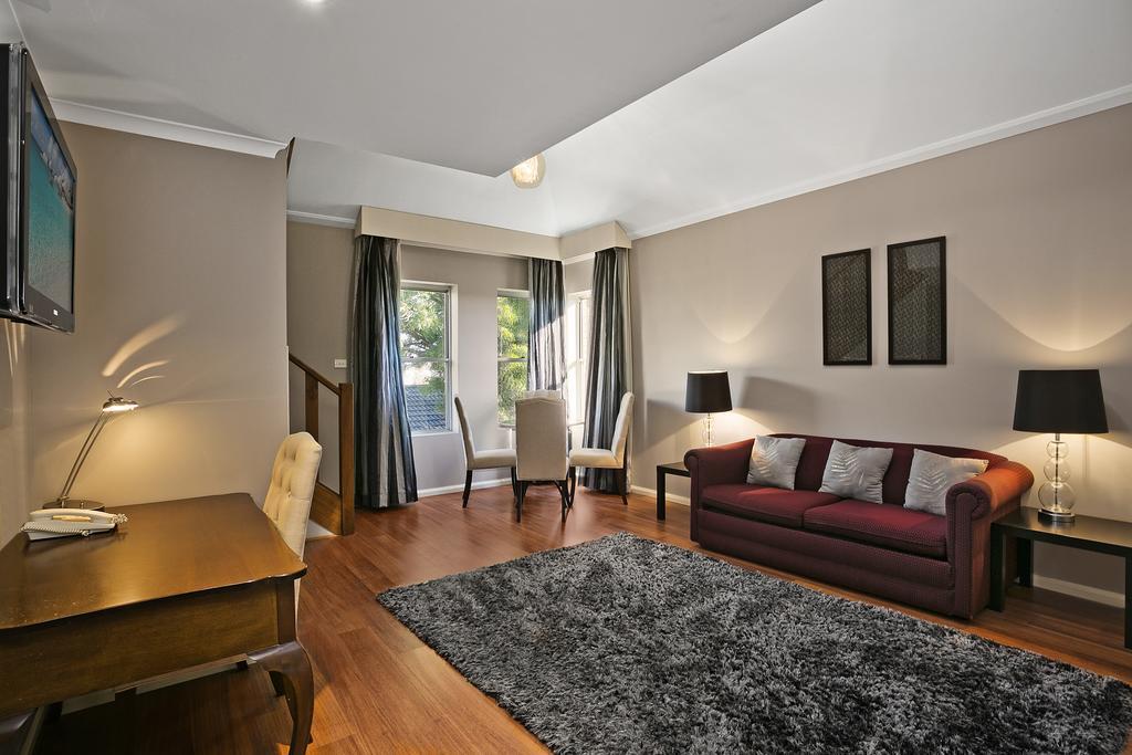 Premier Loft Room