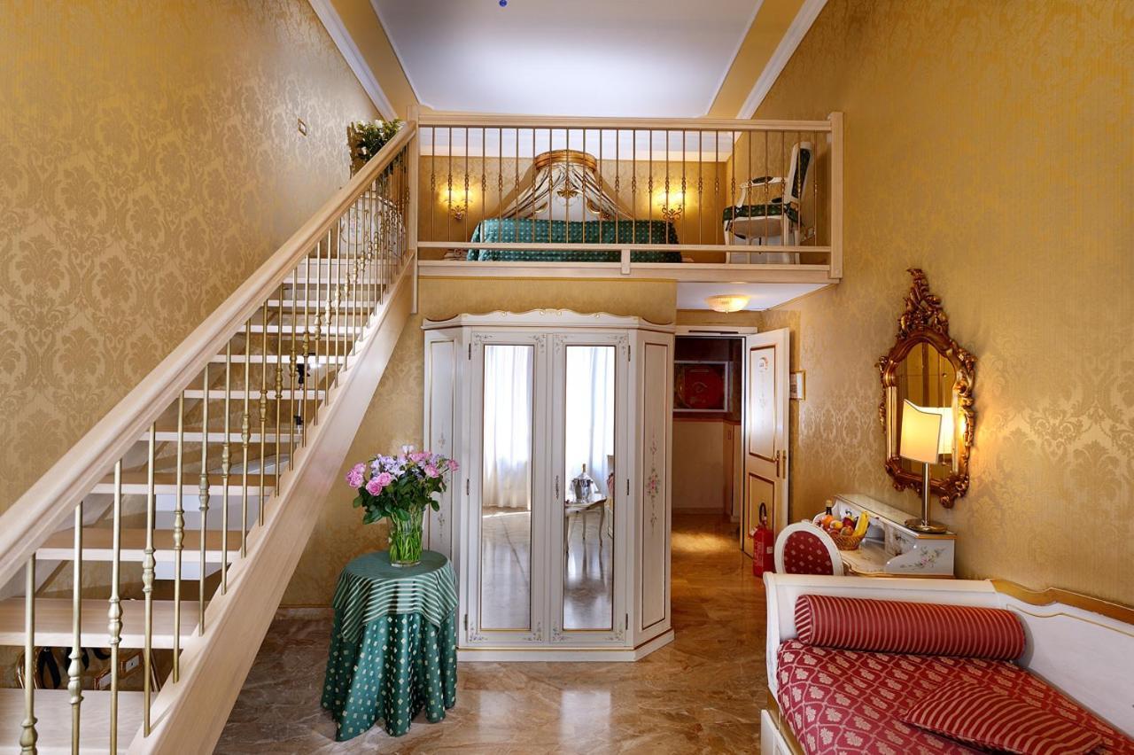 Superior Double or Twin Room - Split Level,110323815:JPEG