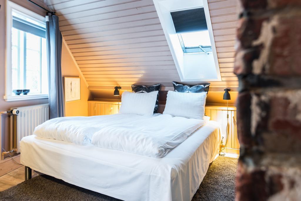Double Room Private Bathroom