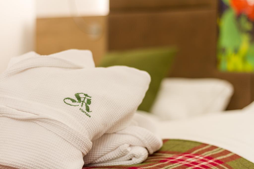Doppelzimmer mit Balkon