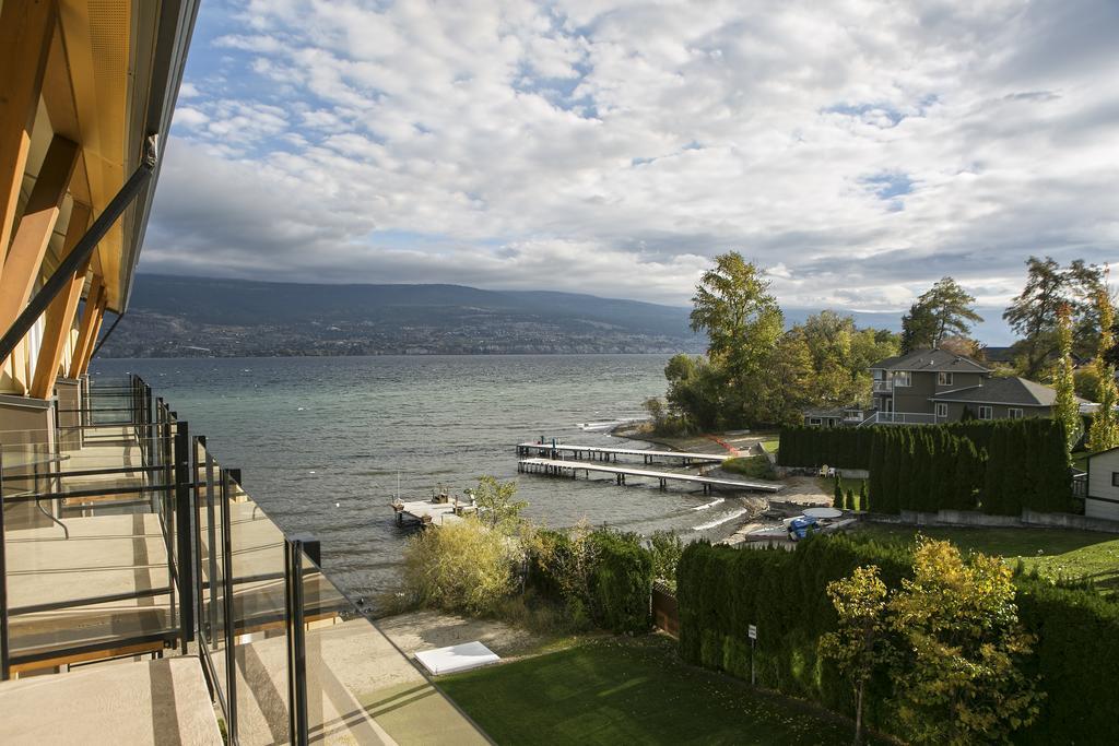 One-Bedroom Suite with Partial Lake View