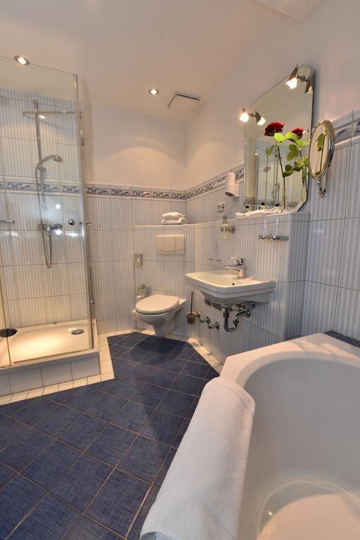 Deluxe Two-Bedroom Suite