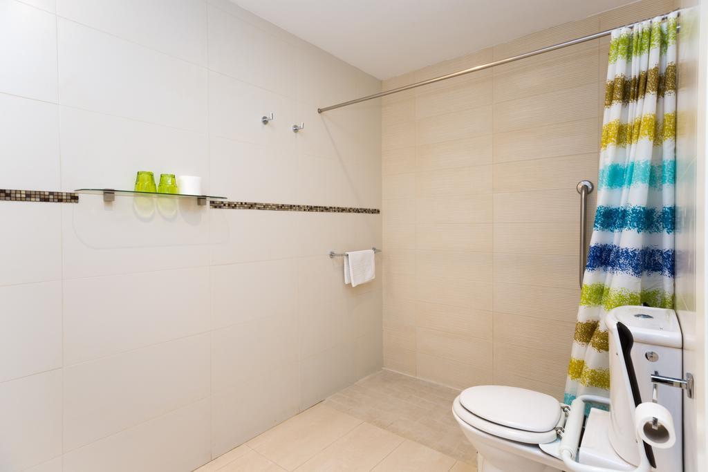 Double Room Private Bathroom