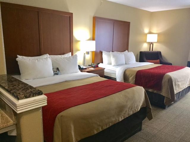 Quarto Queen com 2 Camas Queen-size