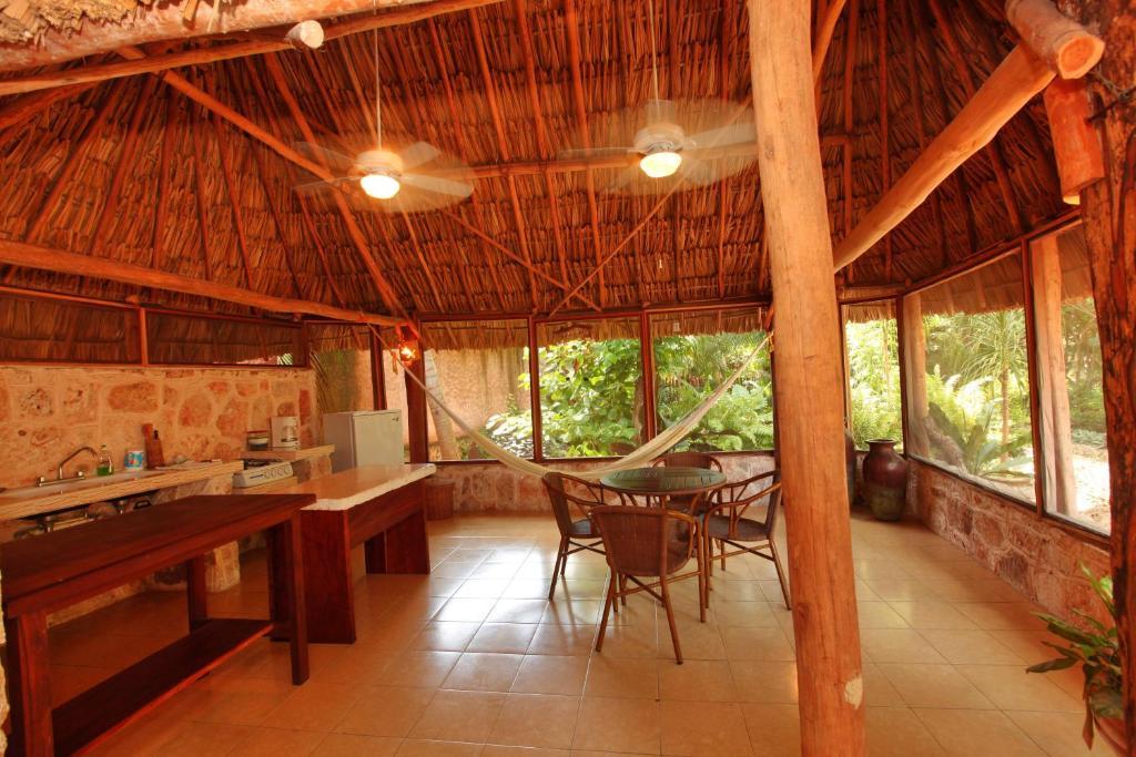 Cabin Quetzal