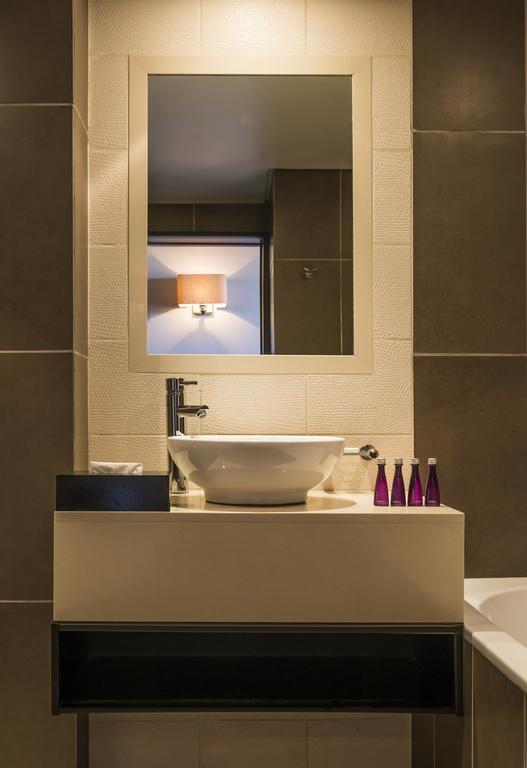 AVANI Presidential Suite