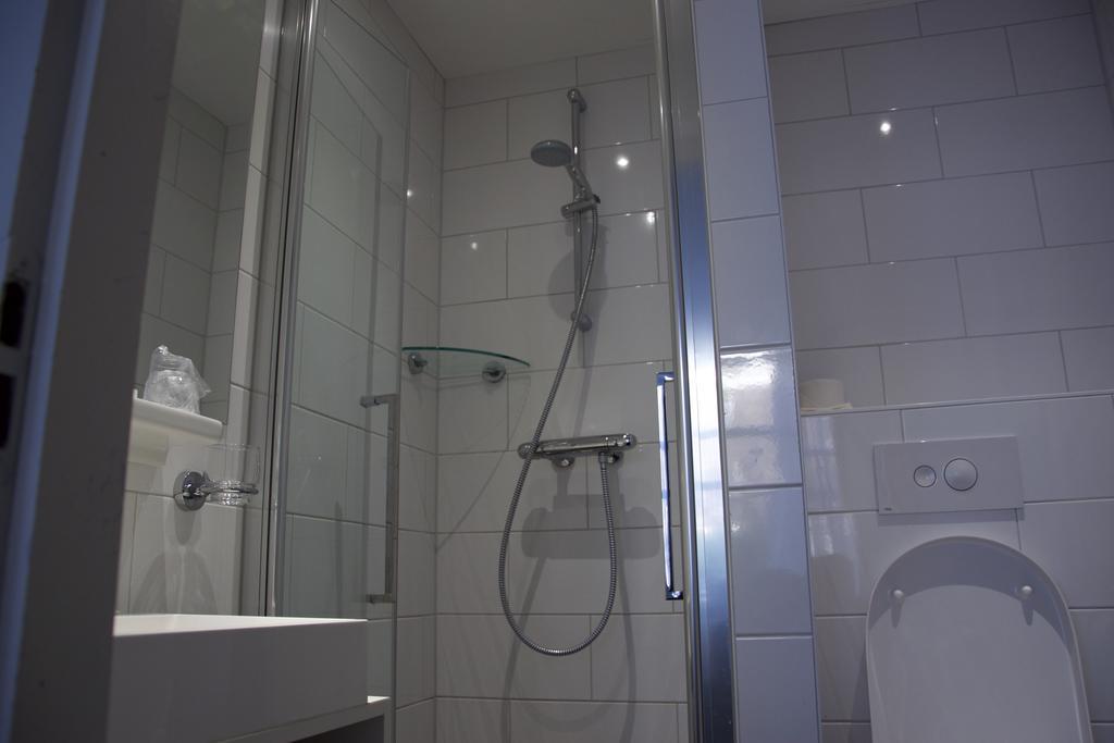 Superior Double Room with Canal View,643955874:JPEG