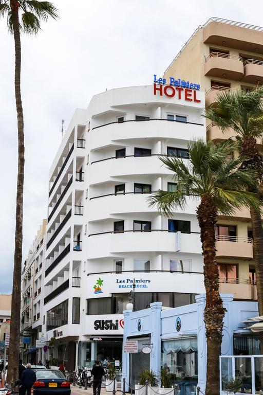 Quadruple Room with Side Sea View (2 Adults + 2 Children)