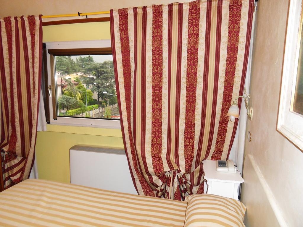 Comfort Single Room