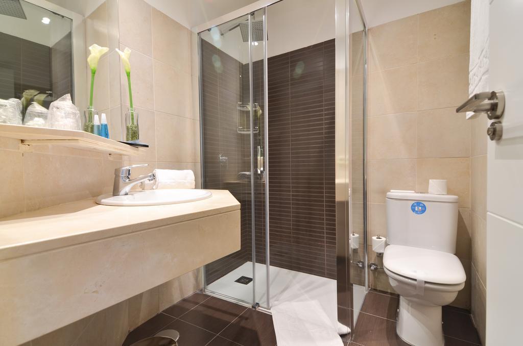 Double Room,398738892:JPEG