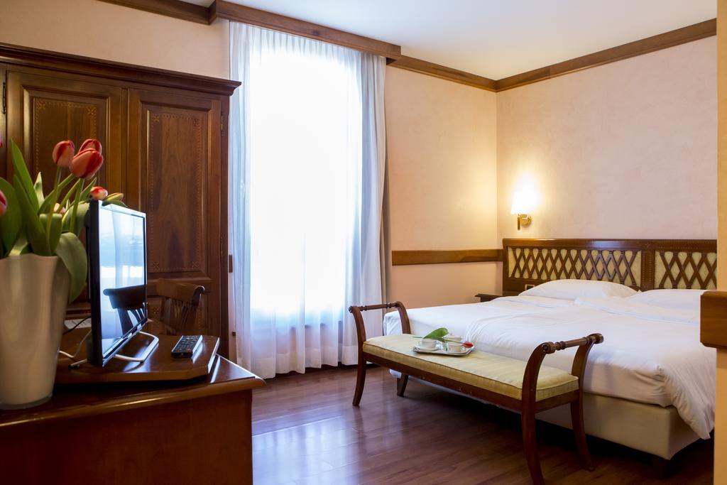Superior Doppel- oder Zweibettzimmer mit Terrasse
