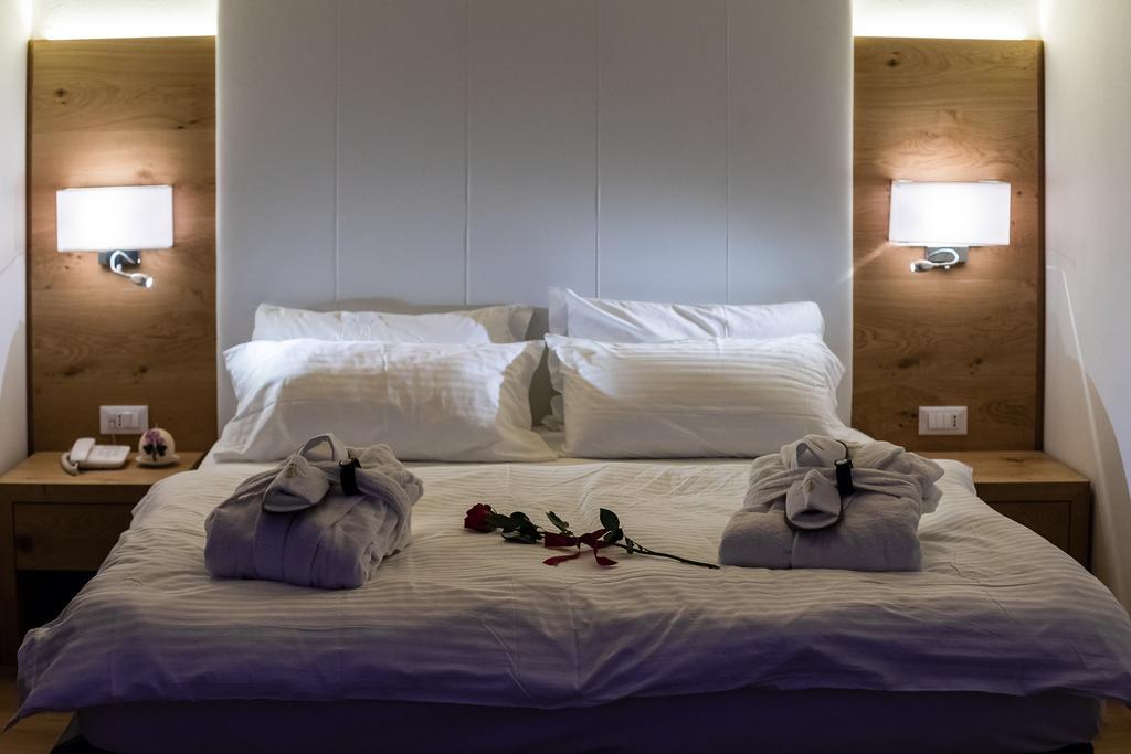 Suite with Spa Bath