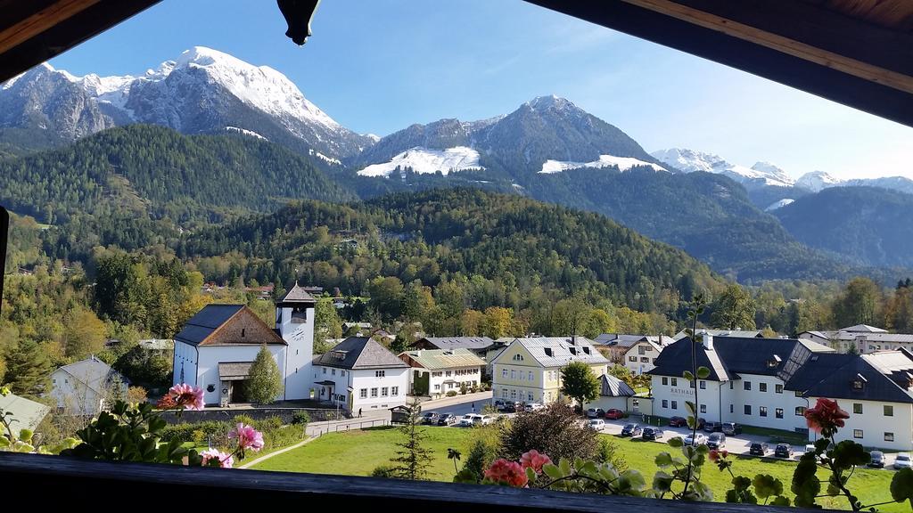 Einzelzimmer mit Gemeinschaftsbad und Balkon