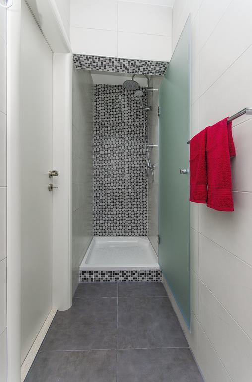 Deluxe Double Room with Shower