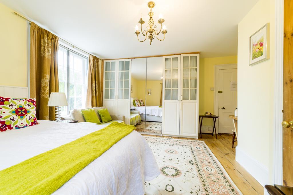 Deluxe Super King or Twin Room with en-suite