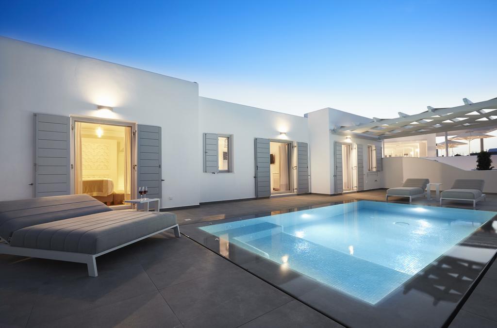 Deluxe Villa heated Private Pool Jetted Tub,402071184:JPEG