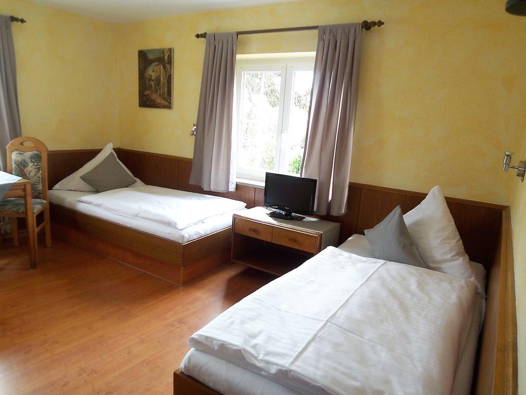 Zweibettzimmer