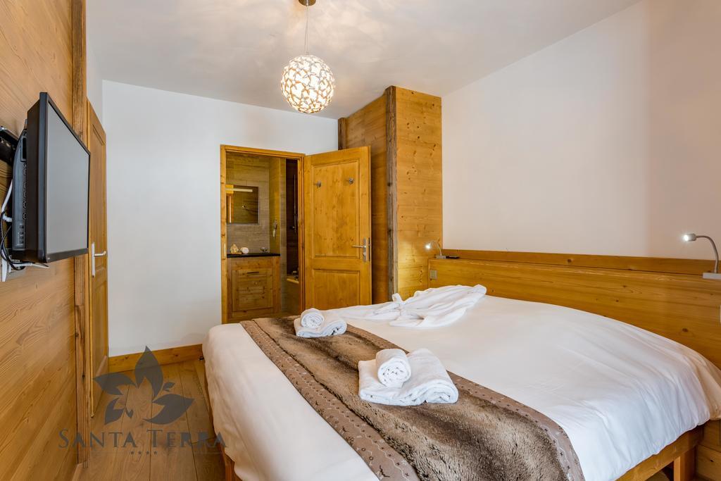 Four-Bedroom Duplex Apartment (7-9 Persons)