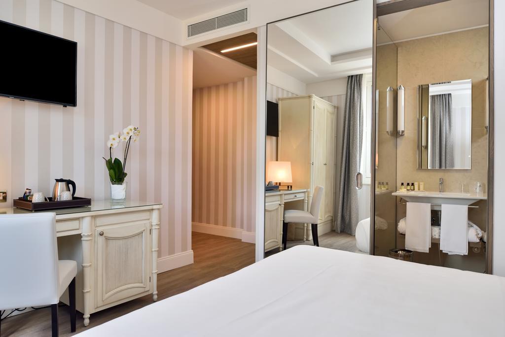 Quarto Deluxe com Cama de Casal ou 2 de Solteiro