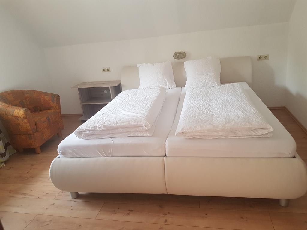 Doppelzimmer mit Gemeinschaftsbad