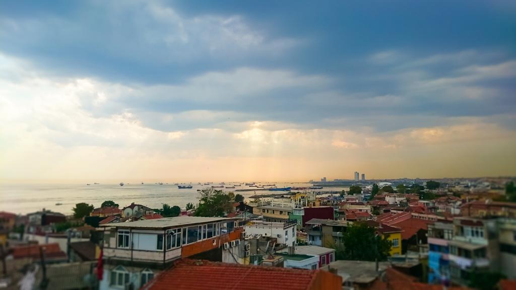 Doppelzimmer mit Balkon und Meerblick