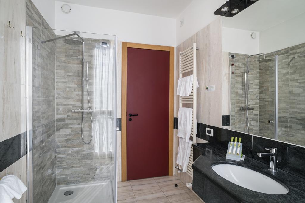 Chambre Double avec Vue Frontale sur le Lac