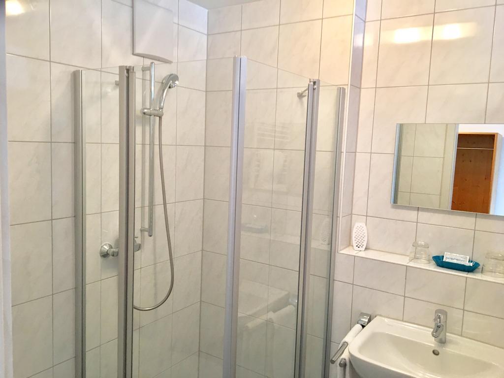 Doppelzimmer mit Balkon