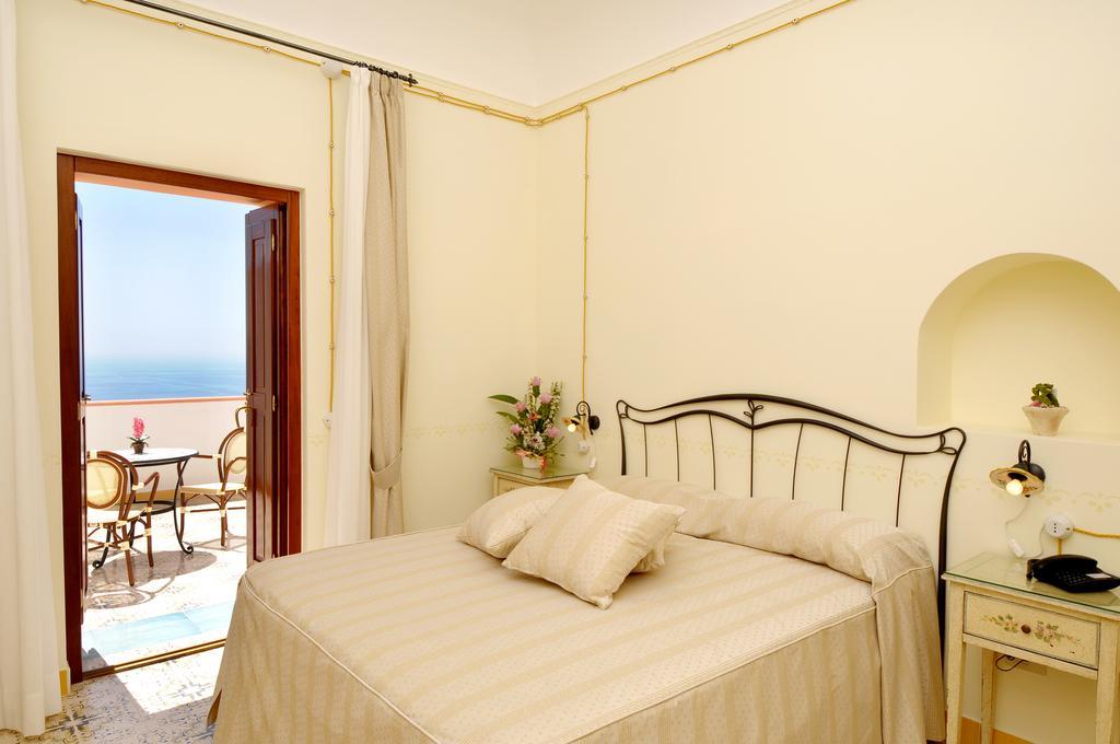 Junior Suite with Terrace