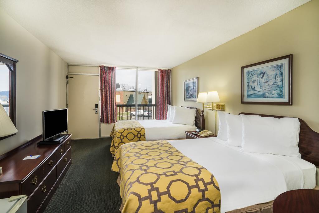Double Room with Two Double Beds - Non-Smoking
