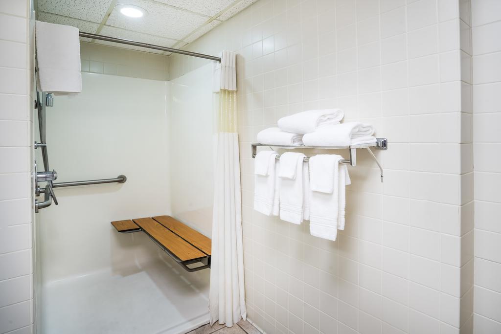 Queen Room with Two Queen Beds - Disability Access/Non-Smoking