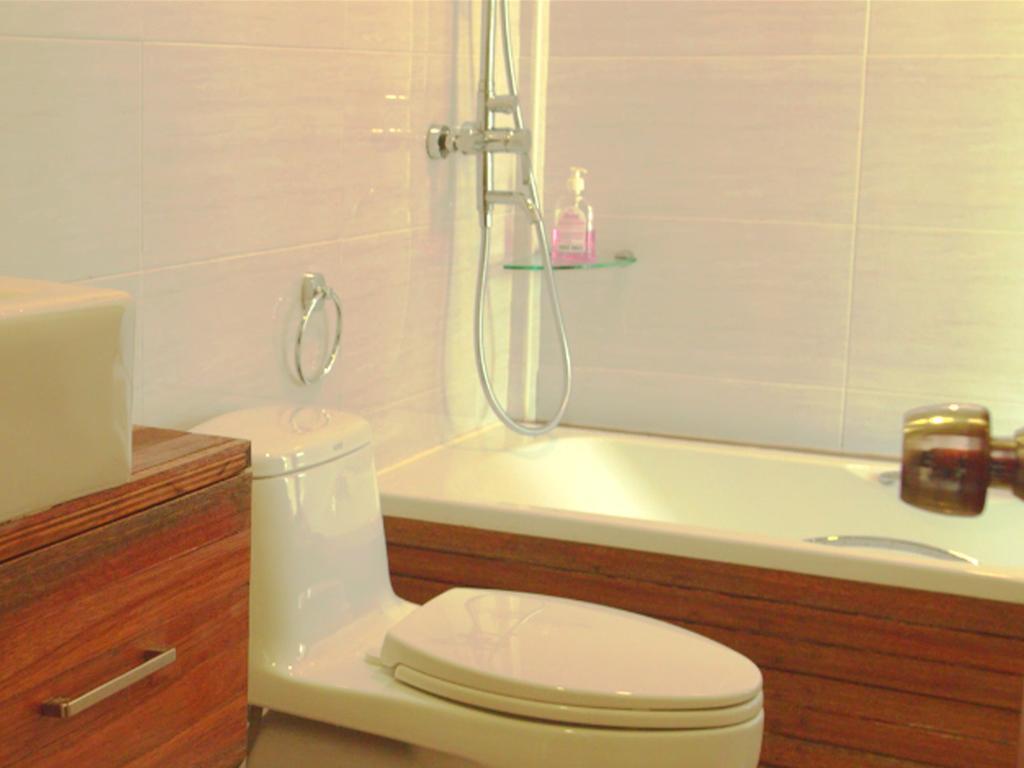 Family Room (2 Adults + 1 Child) with Sea View