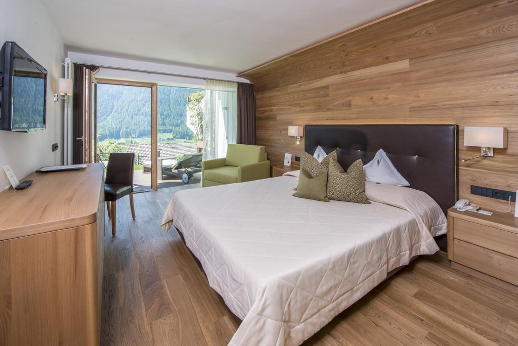 Triple Room with Mountain View