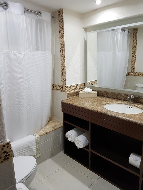 One Bedroom Suite Elite