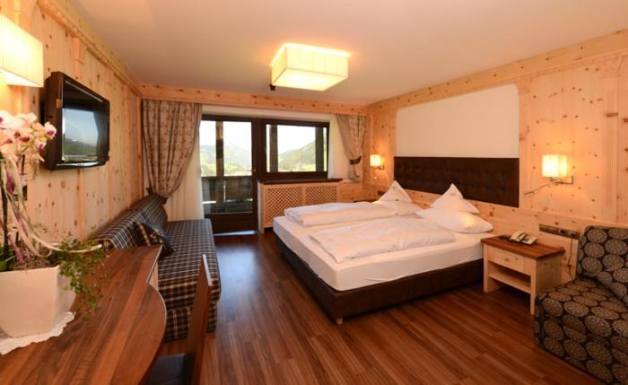 Junior Suite (2 Adults)