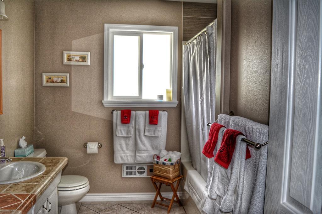 Standard Double Room with Shared Bathroom