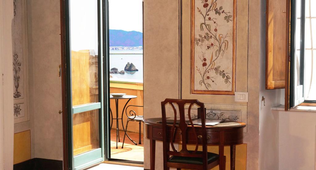 Queen Room with Balcony