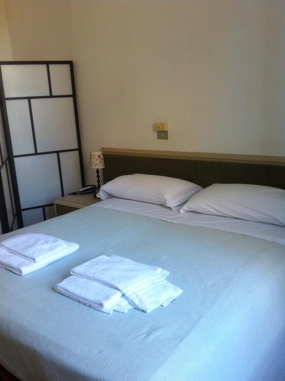 Double or Twin Room with Shared Bathroom,997954734:JPEG