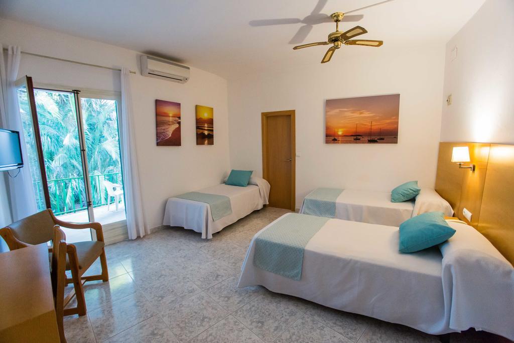 Triple Room Balcony,701641834:JPEG