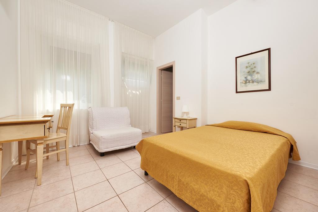 Standard Single Room with Mountain View