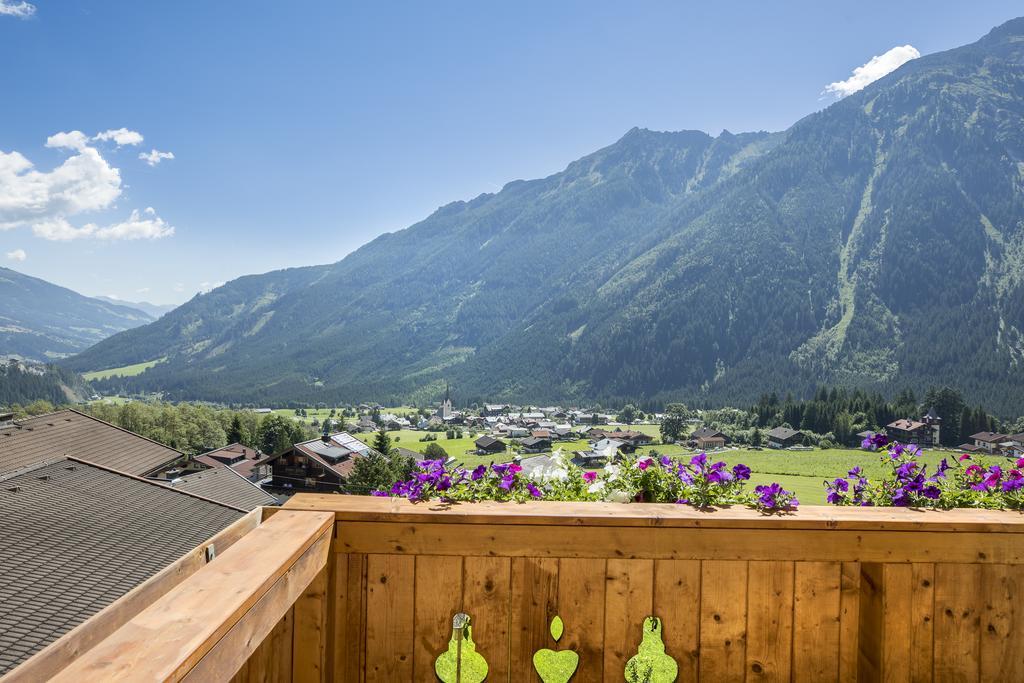 Standard Doppelzimmer mit Balkon