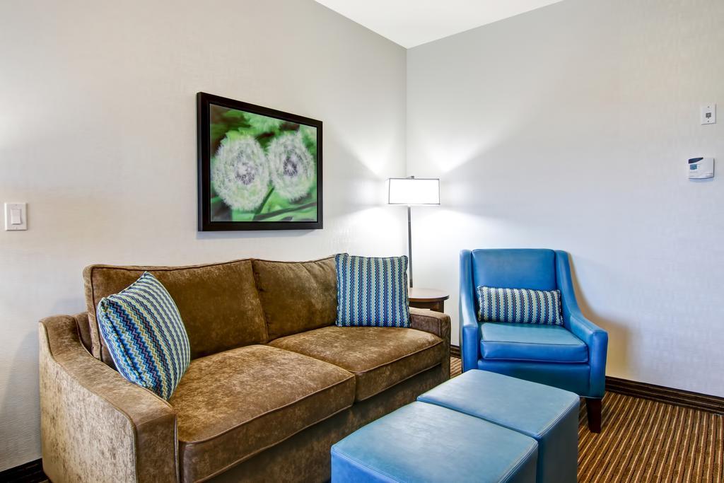 King Suite with Sofa Bed