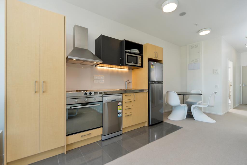 Four-Bedroom Apartment,827596310:JPEG