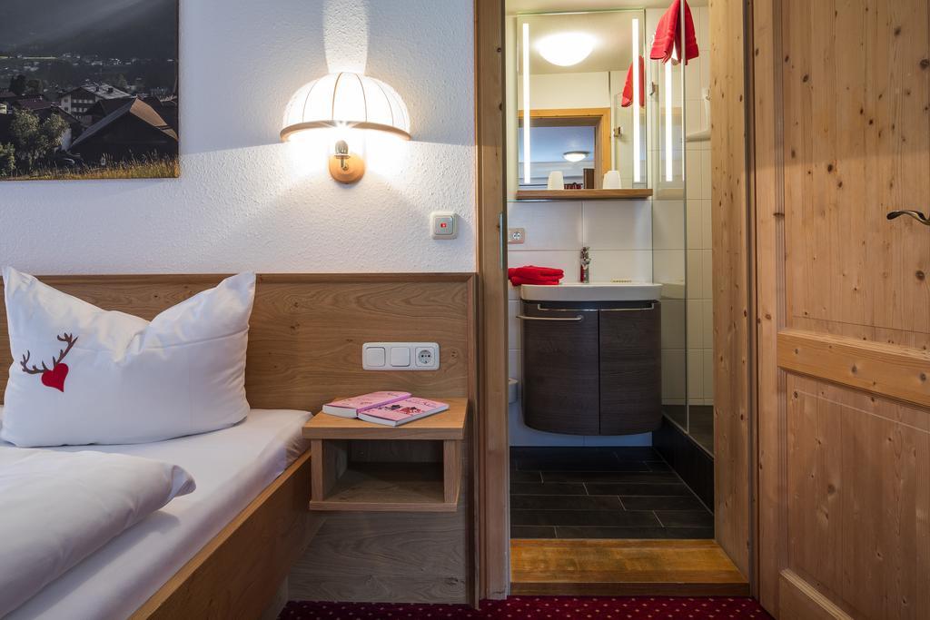 Doppelzimmer mit Balkon