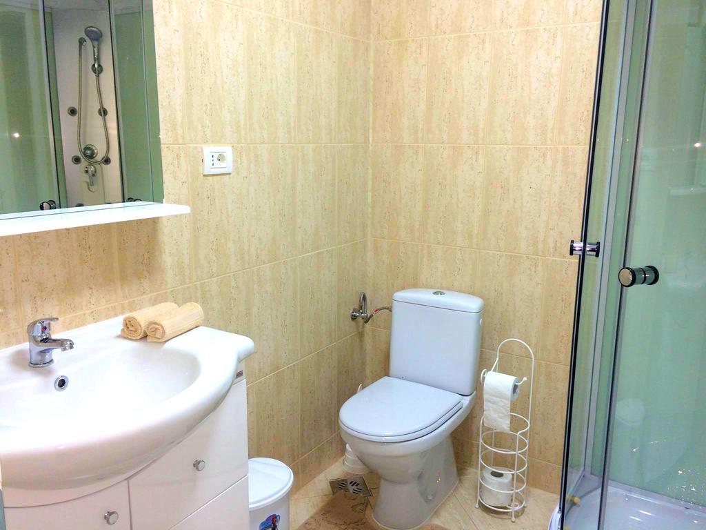 Triple Room with Private Bathroom