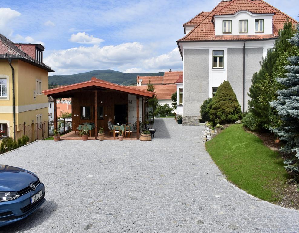 Deluxe Double Room with Castle View