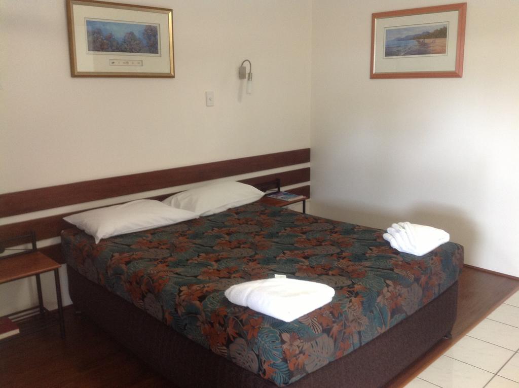 Queen Suite