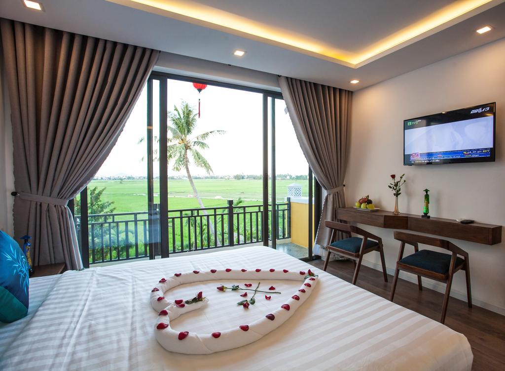 Junior Suite with Balcony