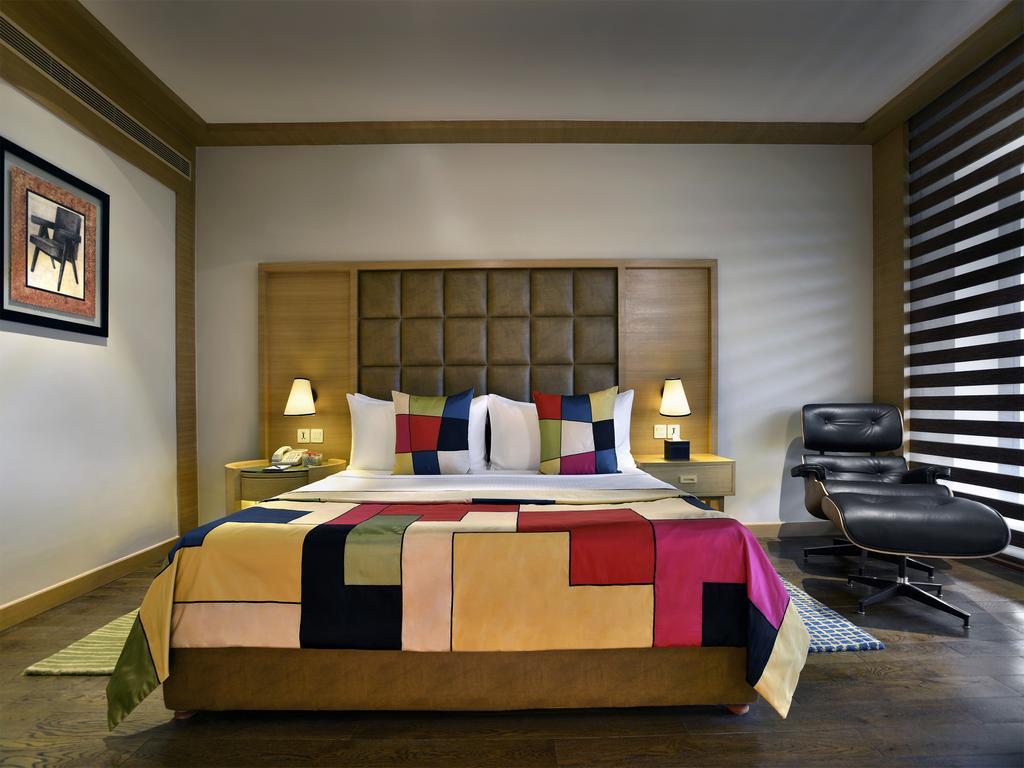 Premier King Room,813373728:JPEG