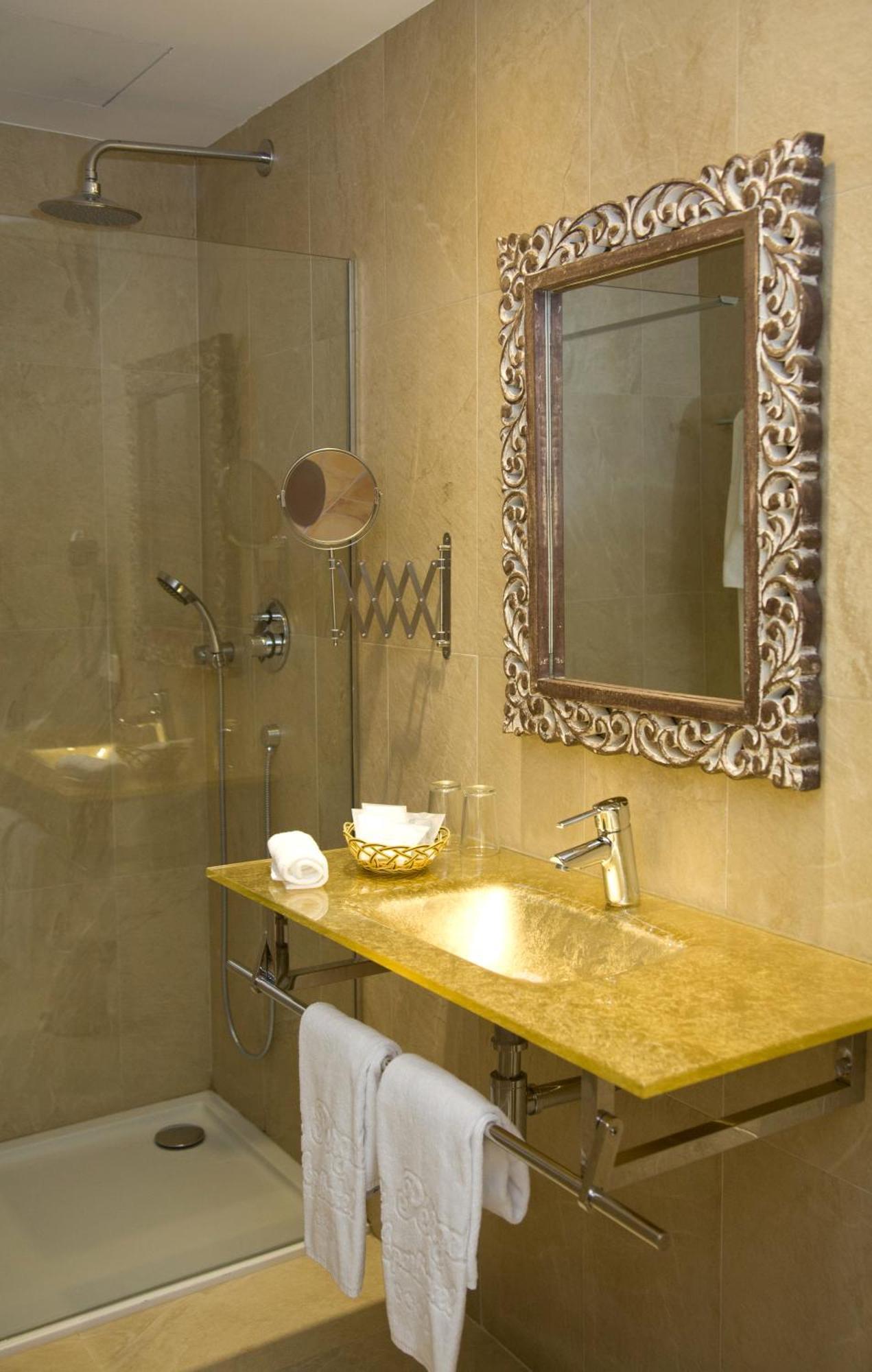 Superior Apartment (2 Adults + 2 Children)